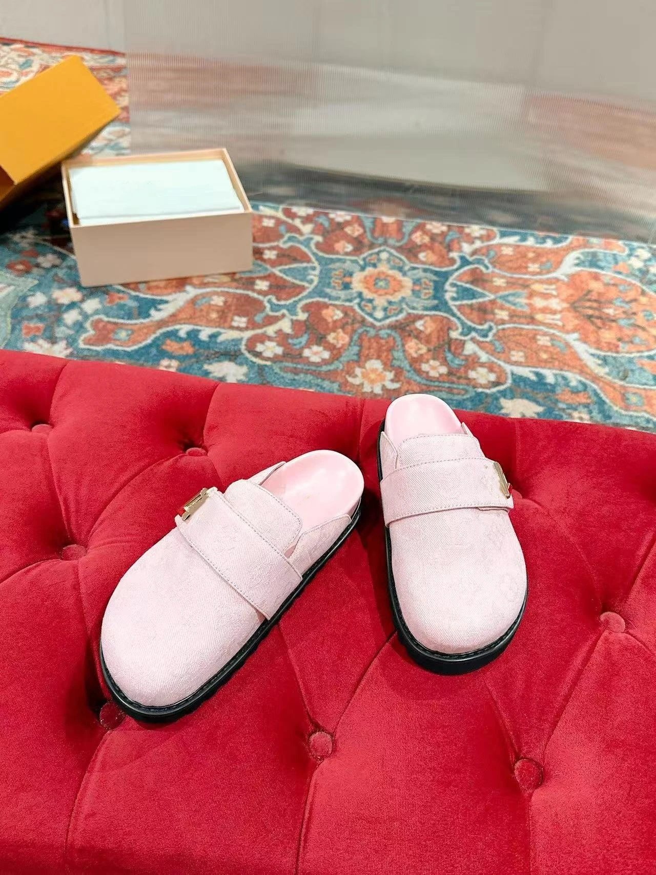 Slippers, sandals, men's and women's thick-soled outdoor half-slippers