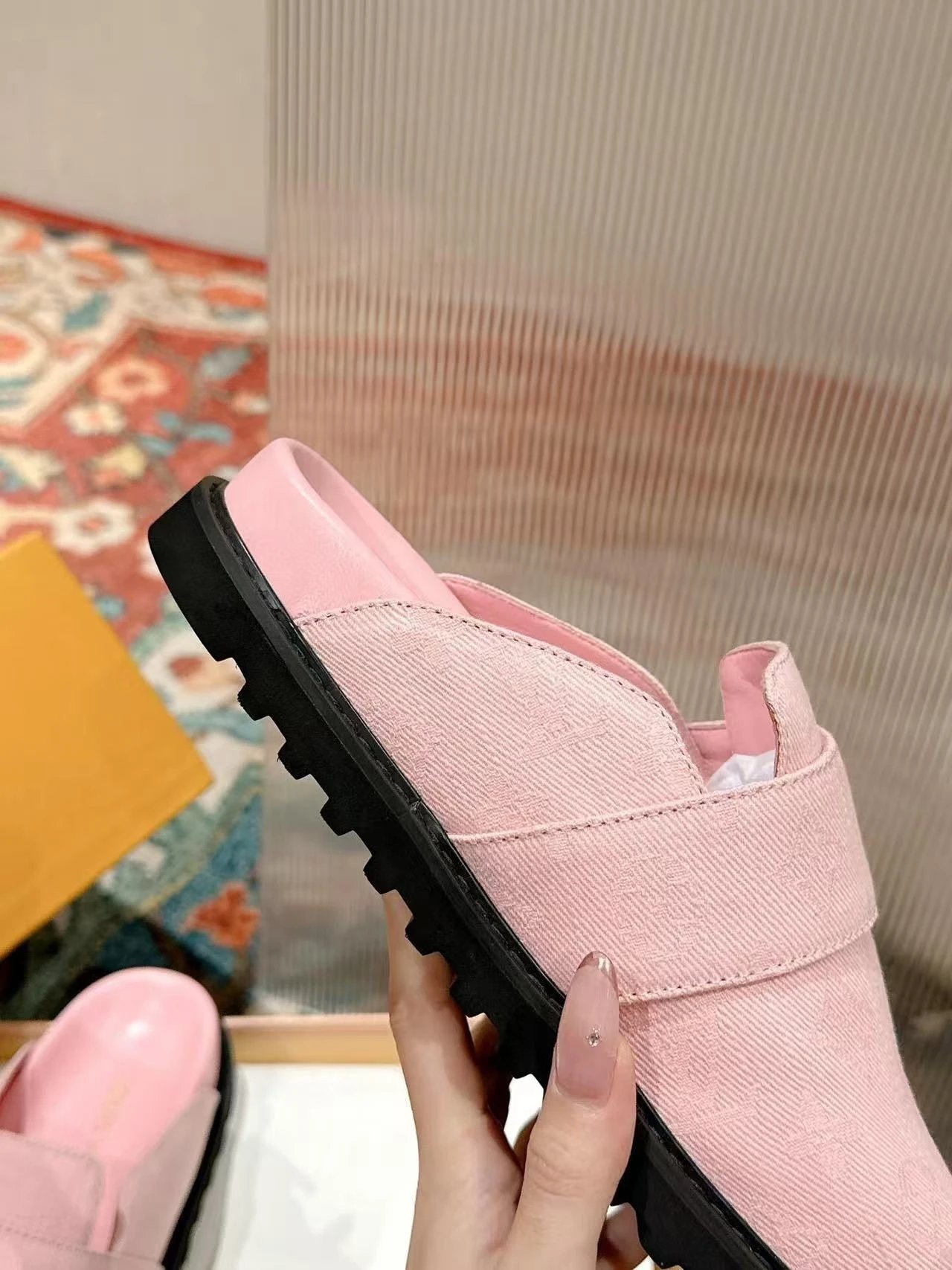 Slippers, sandals, men's and women's thick-soled outdoor half-slippers