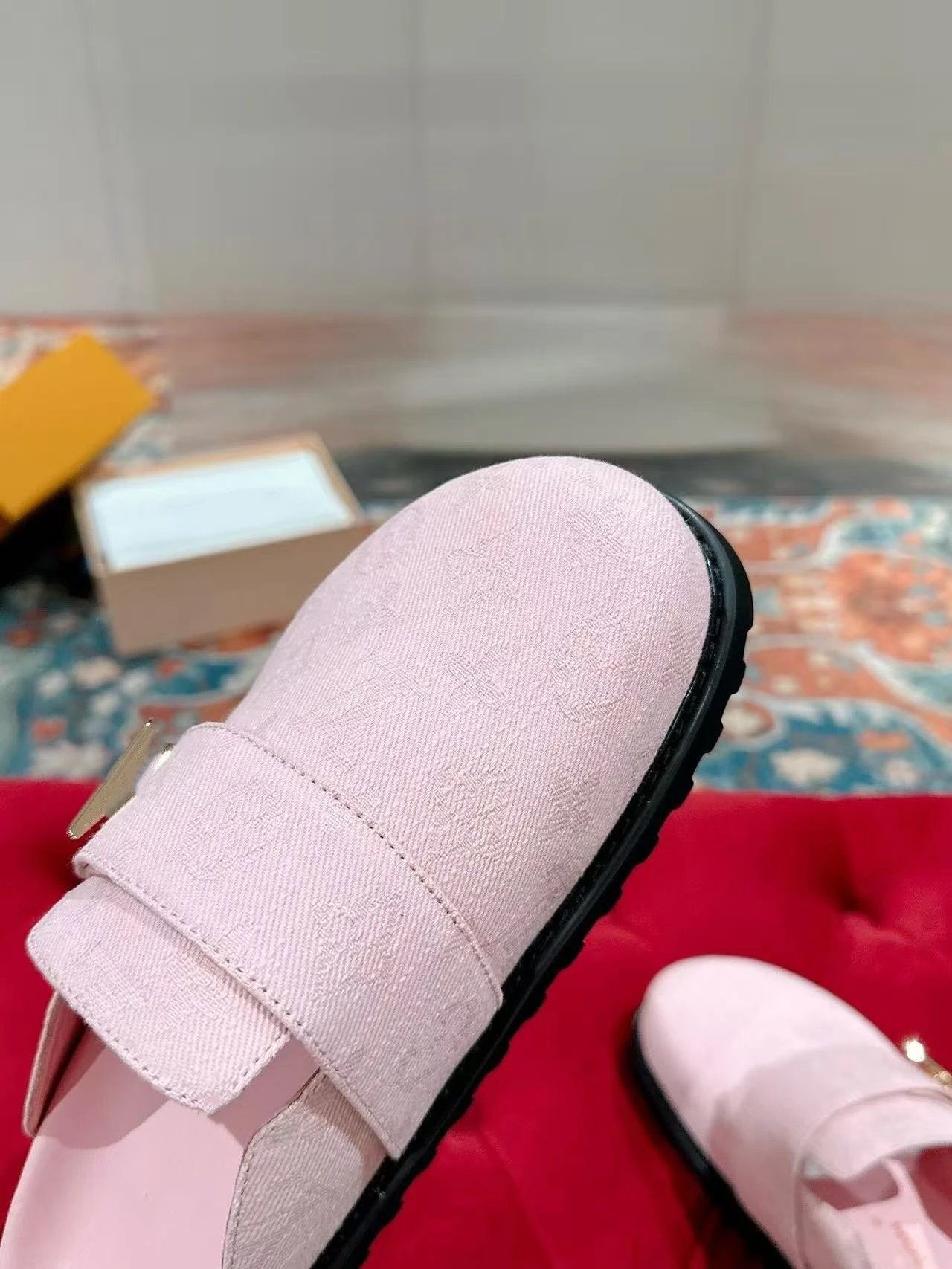 Slippers, sandals, men's and women's thick-soled outdoor half-slippers
