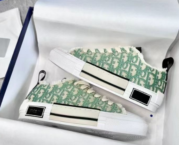 High-top D-brand embroidered canvas shoes with letters, versatile and casual thick soles