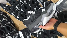 thumbnail for The remaining pairs have been dealt with. Exclusive special offer LJR No Box LARP exclusive operation. No shoe box, minor defects. No returns or exchanges are accepted by default