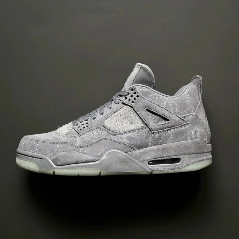 纯原 Kaws Air Jordan 4 Cool Grey 酷灰 黑色 联名 麂皮 夜光 AJ4 乔4 男款 复古运动休闲鞋 930155-003 930155-001