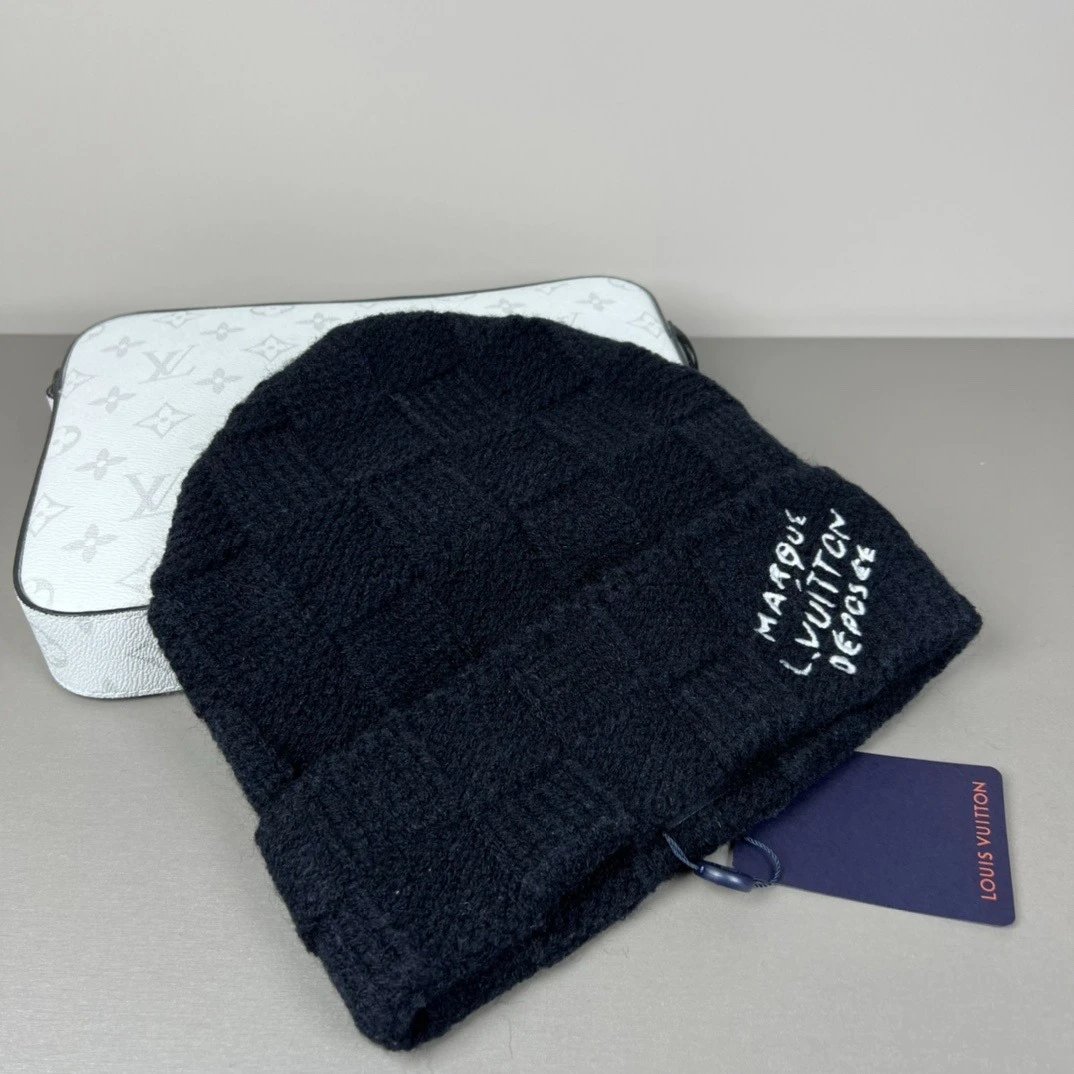 Embroidered Letter L Beanie Winter Hat Skull Cap