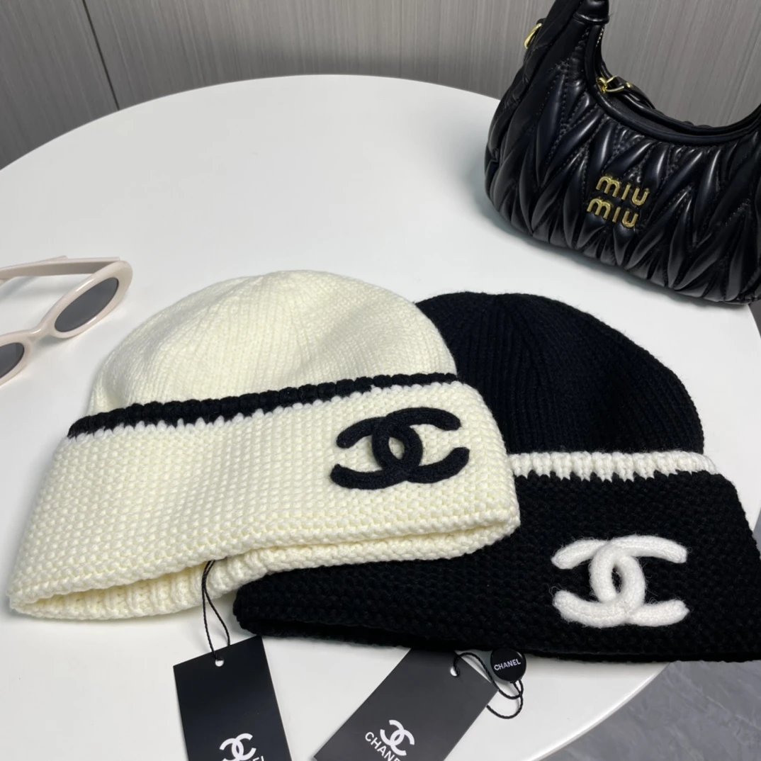 Classic Black and White Embroidered C Winter Beanie Skull Cap for Cold Weather