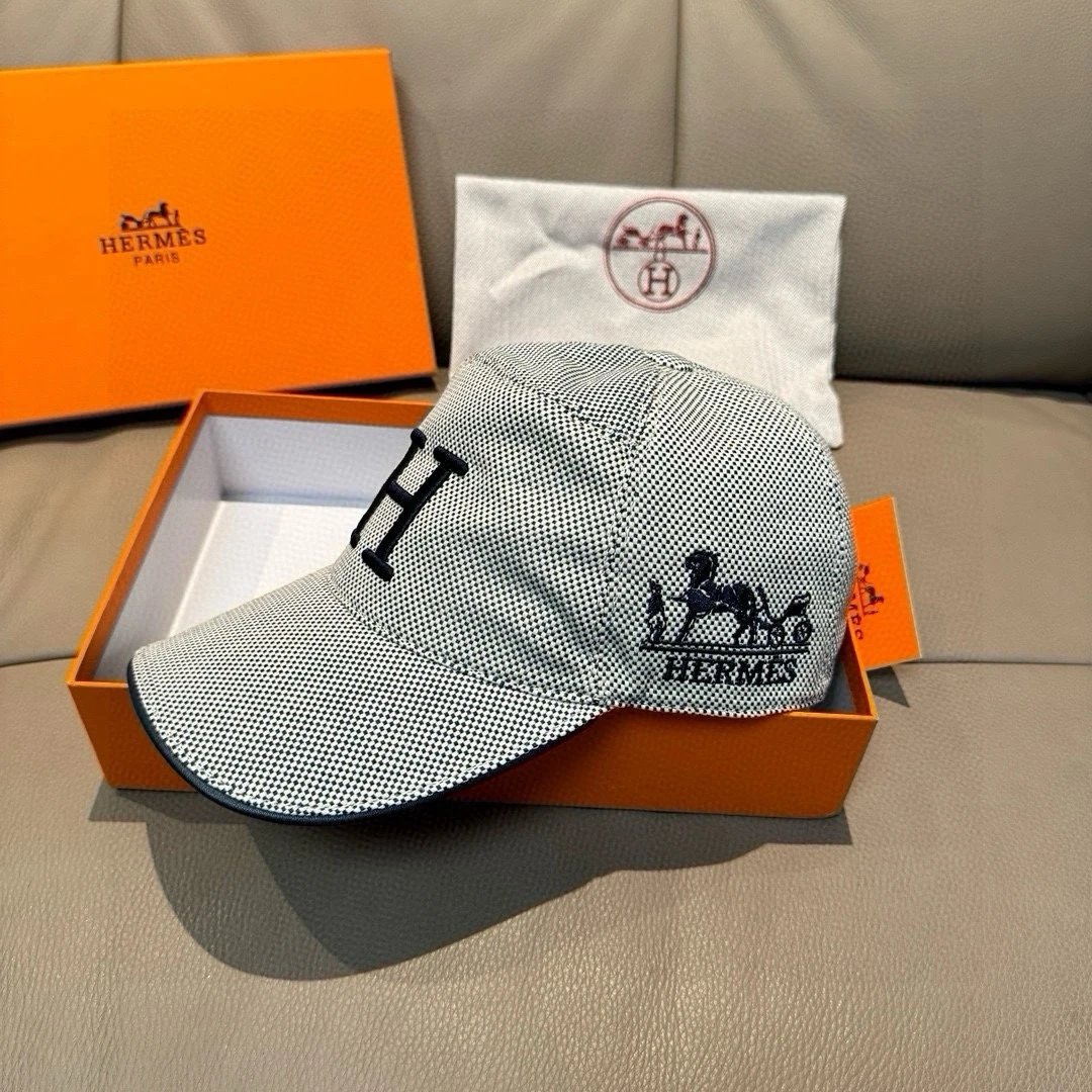 Hermes H Logo Cap - 2/28