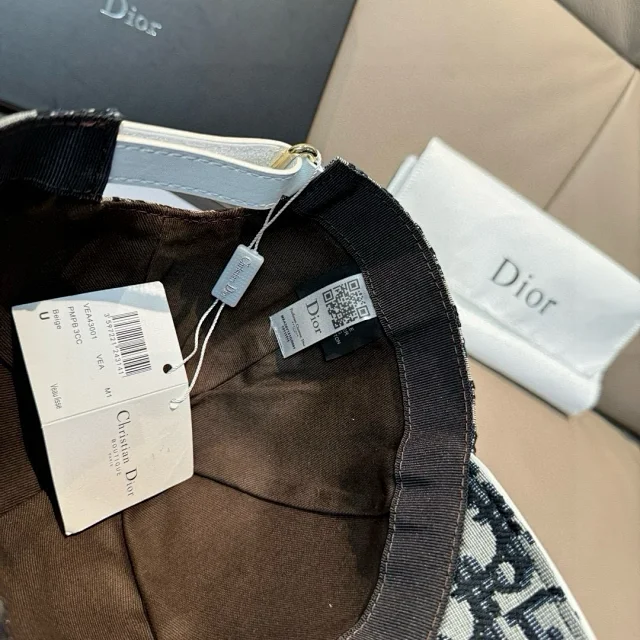 Dior Hats Oblique Logo-Print Baseball Cap product detail image 24