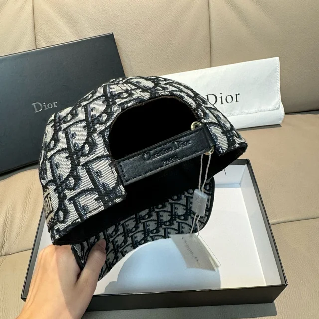 Dior Hats Oblique Logo-Print Baseball Cap product detail image 31