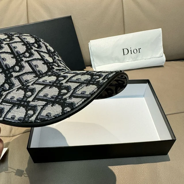 Dior Hats Oblique Logo-Print Baseball Cap product detail image 30