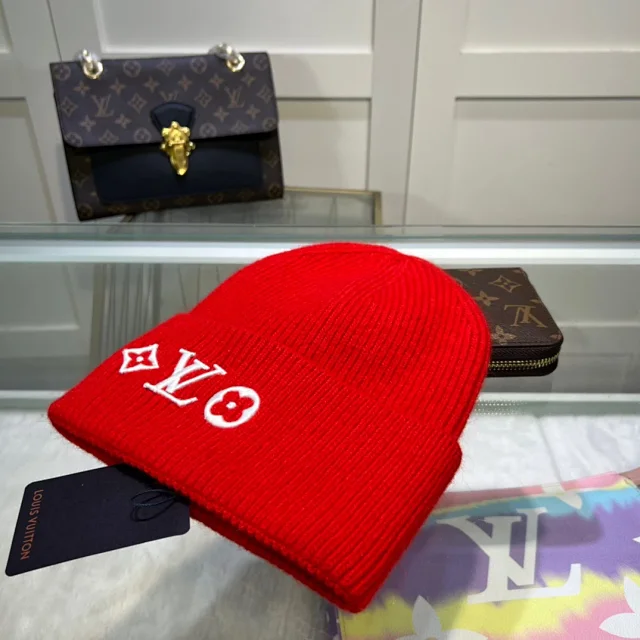 Louis Vuitton Hats Rib-knit beanie with embroidered LV Monogram product detail image 12