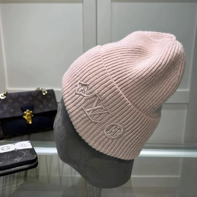 Louis Vuitton Hats Rib-knit beanie with embroidered LV Monogram product detail image 23