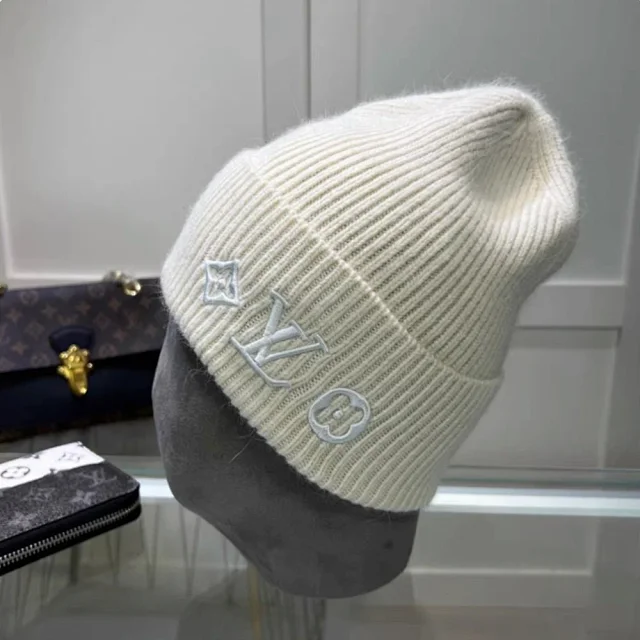 Louis Vuitton Hats Rib-knit beanie with embroidered LV Monogram product detail image 4