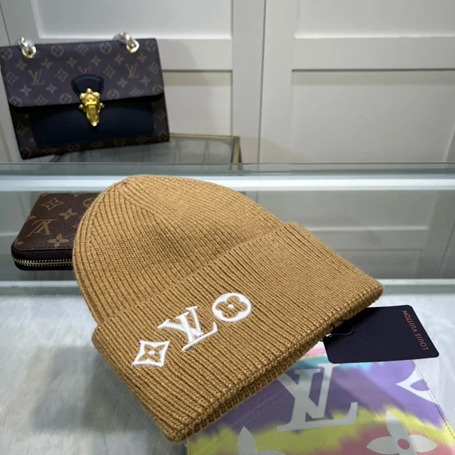 Louis Vuitton Hats Rib-knit beanie with embroidered LV Monogram product detail image 22