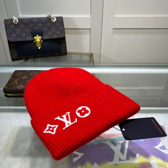 Louis Vuitton Hats Rib-knit beanie with embroidered LV Monogram product detail image 11