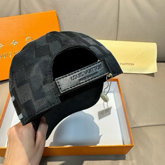 Louis Vuitton Hats Damier Check Baseball Cap product detail image 11