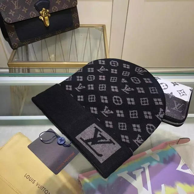Louis Vuitton Hats Monogram knit beanie product detail image 2