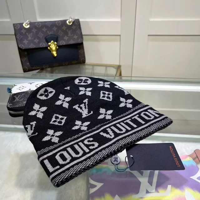 Louis Vuitton Hats Monogram Knit Beanie product detail image 2