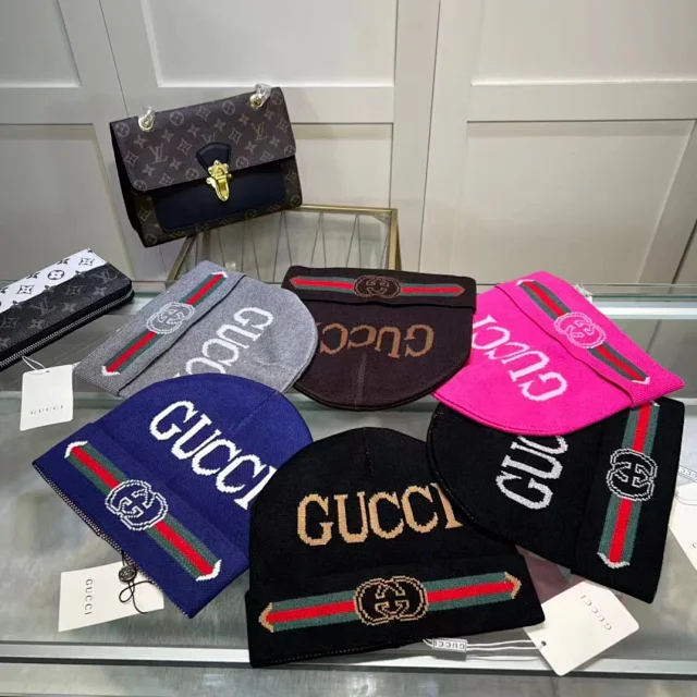 Gucci Hats Knitted beanie with logo and striped Double G motif product detail image 1