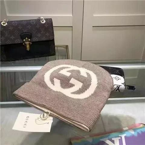 Gucci Hats knit beanie with Interlocking G motif product detail image 4