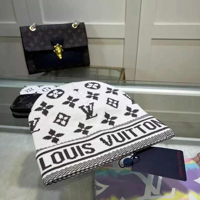 Louis Vuitton Hats Monogram Knit Beanie product detail image 5
