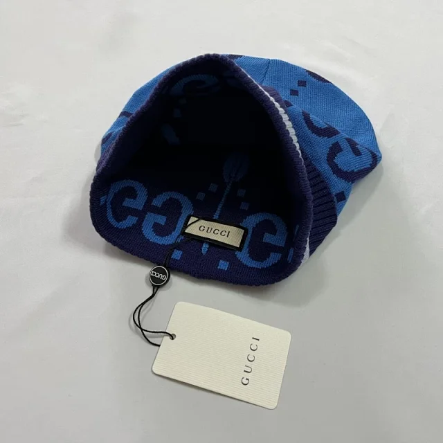 Gucci Hats GG monogram knit beanie with striped ribbed cuff product detail image 17