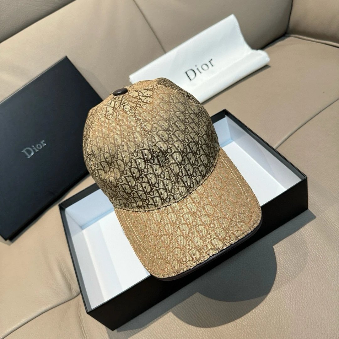 Dior Oblique Cap Beige