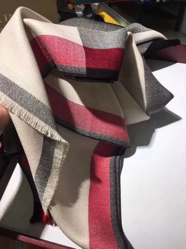 Burberry Check Scarf Beige/Red/Black