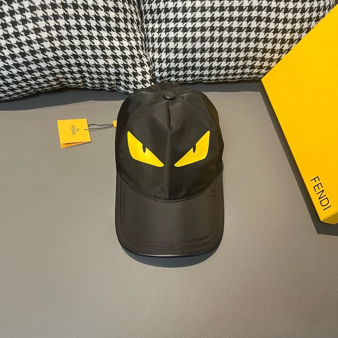 Fendi Bag Bugs Cap Black
