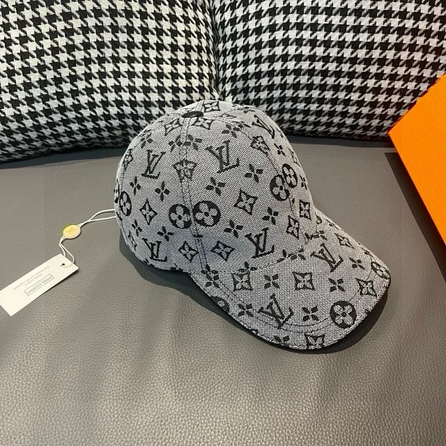 Louis Vuitton Hats Monogram Baseball Cap product detail image 4