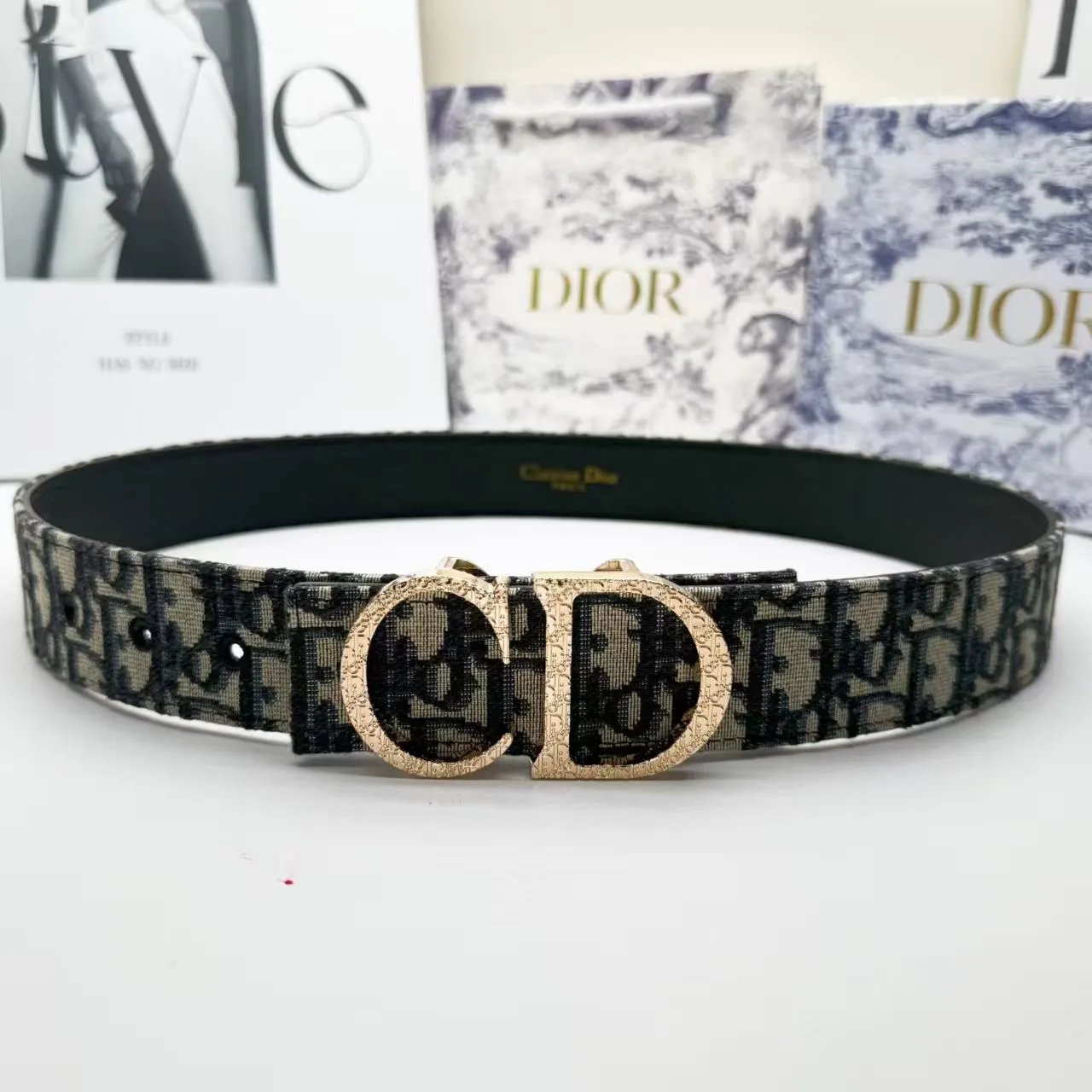 Dior Belts Reversible buckle belt — Dior letter-4
