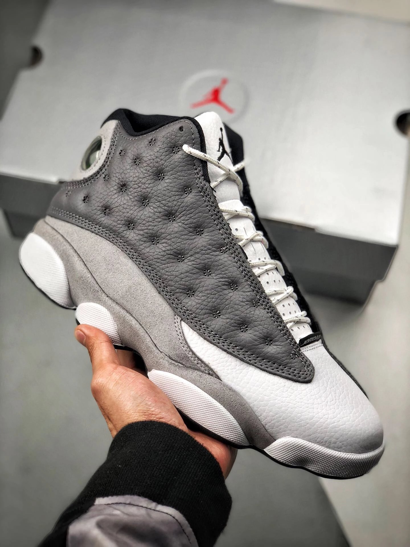 Air Jordan 13  雾霾灰配色