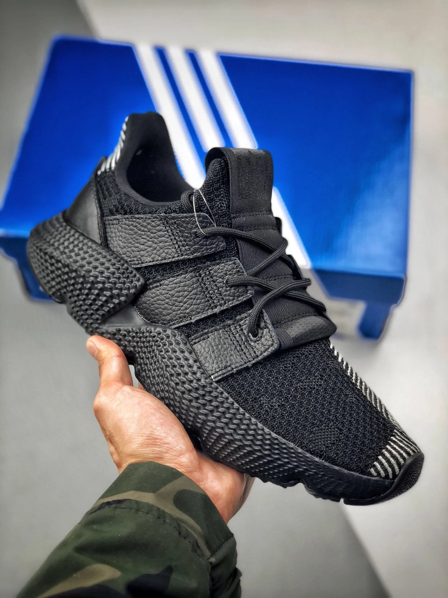 Adidas Originals Prophere 恐惧鲨鱼 区别市面鞋面凹塌版本 全新改版鞋面材质