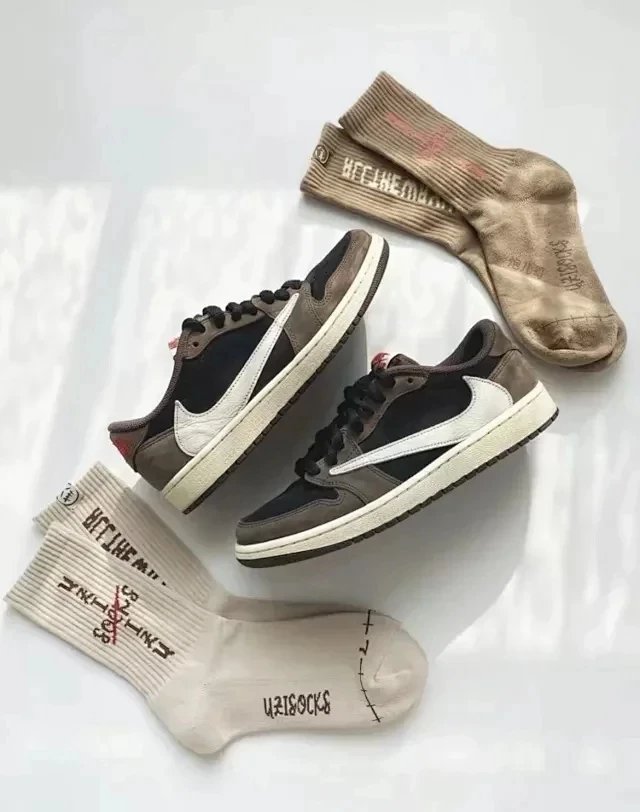 Travis Scott AJ1 Collaboration Dark Brown Casual Shoe