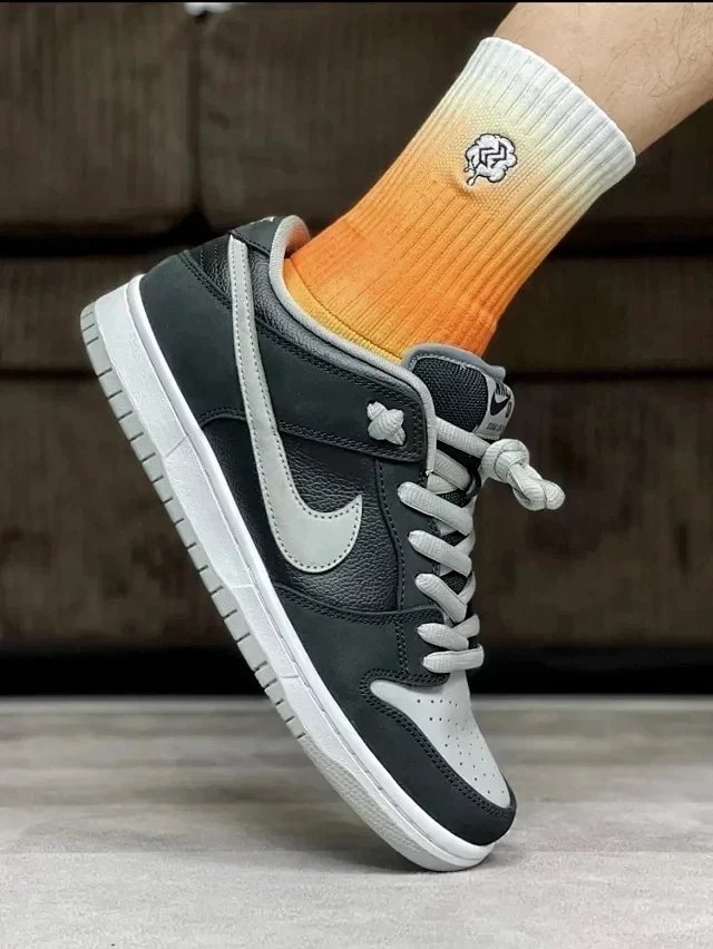 Dunk SB Green Apple Shadow Gray Zoom Sneaker