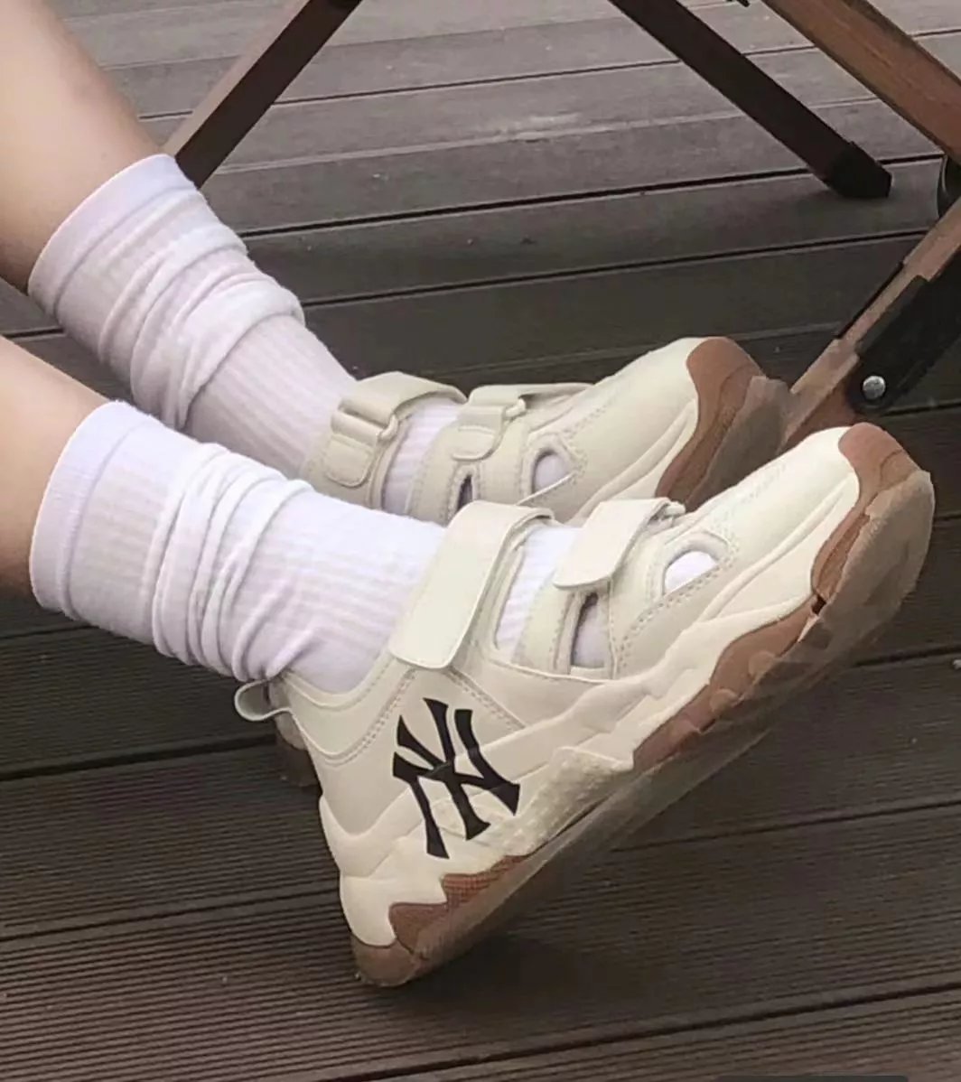ML Yankees High Summer Vintage Beach Shoe