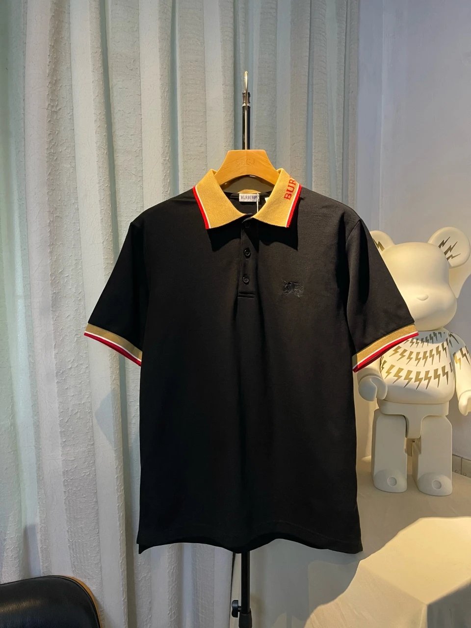 6211 Black
