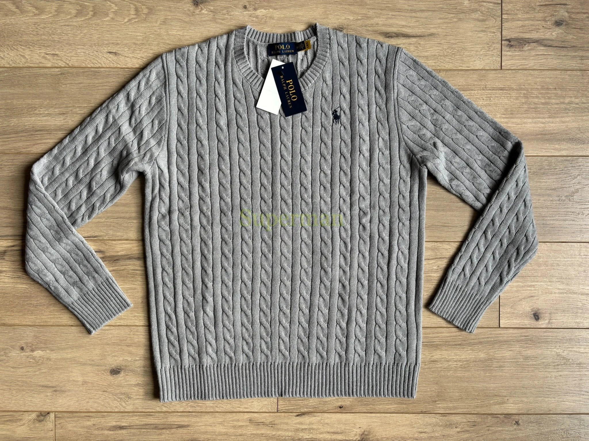 B01 Men's round neck long sleeved wool sweater - gray