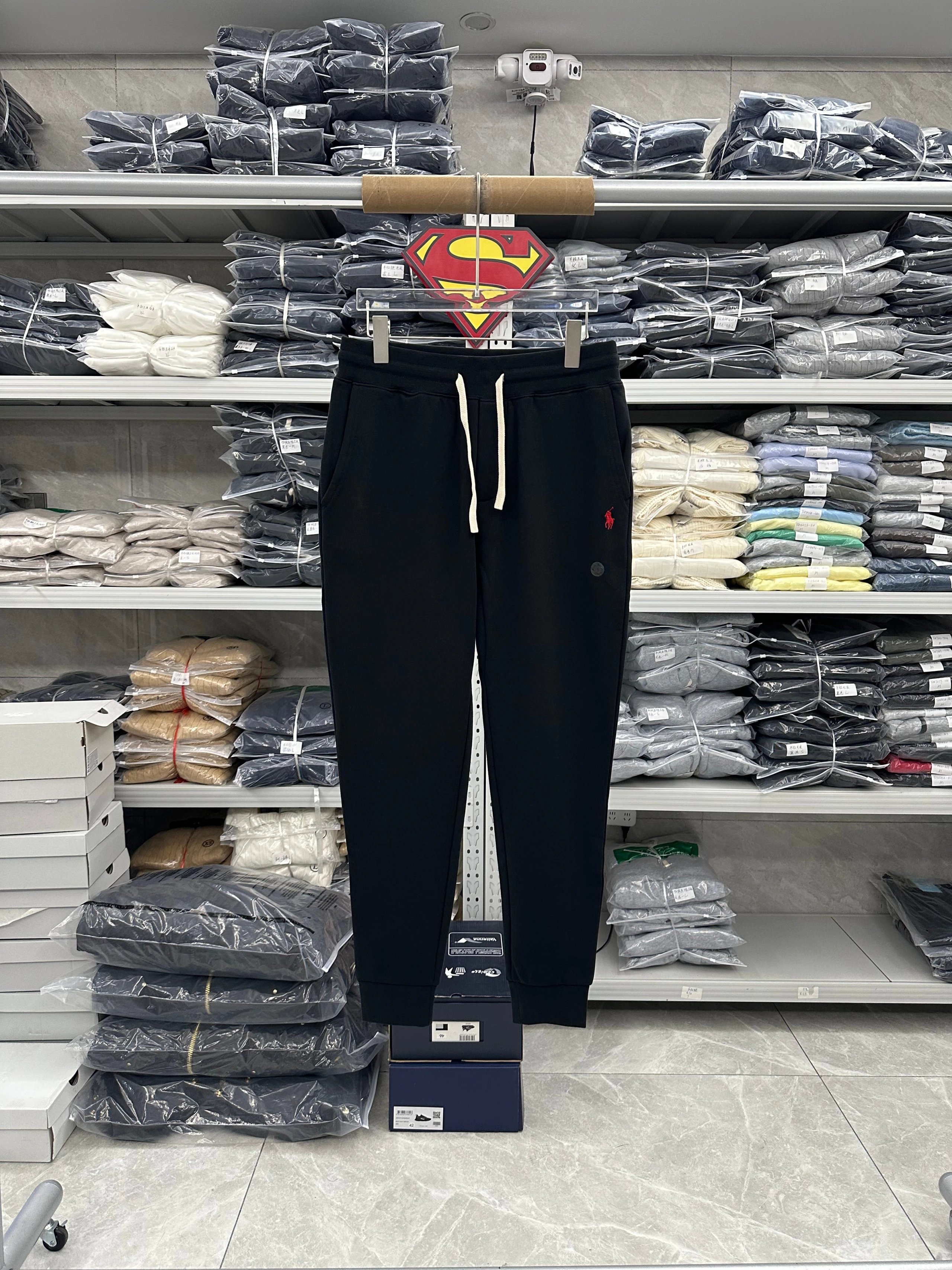 016NF-RL - Men's Fleece Cuffed Sweatpants - Black