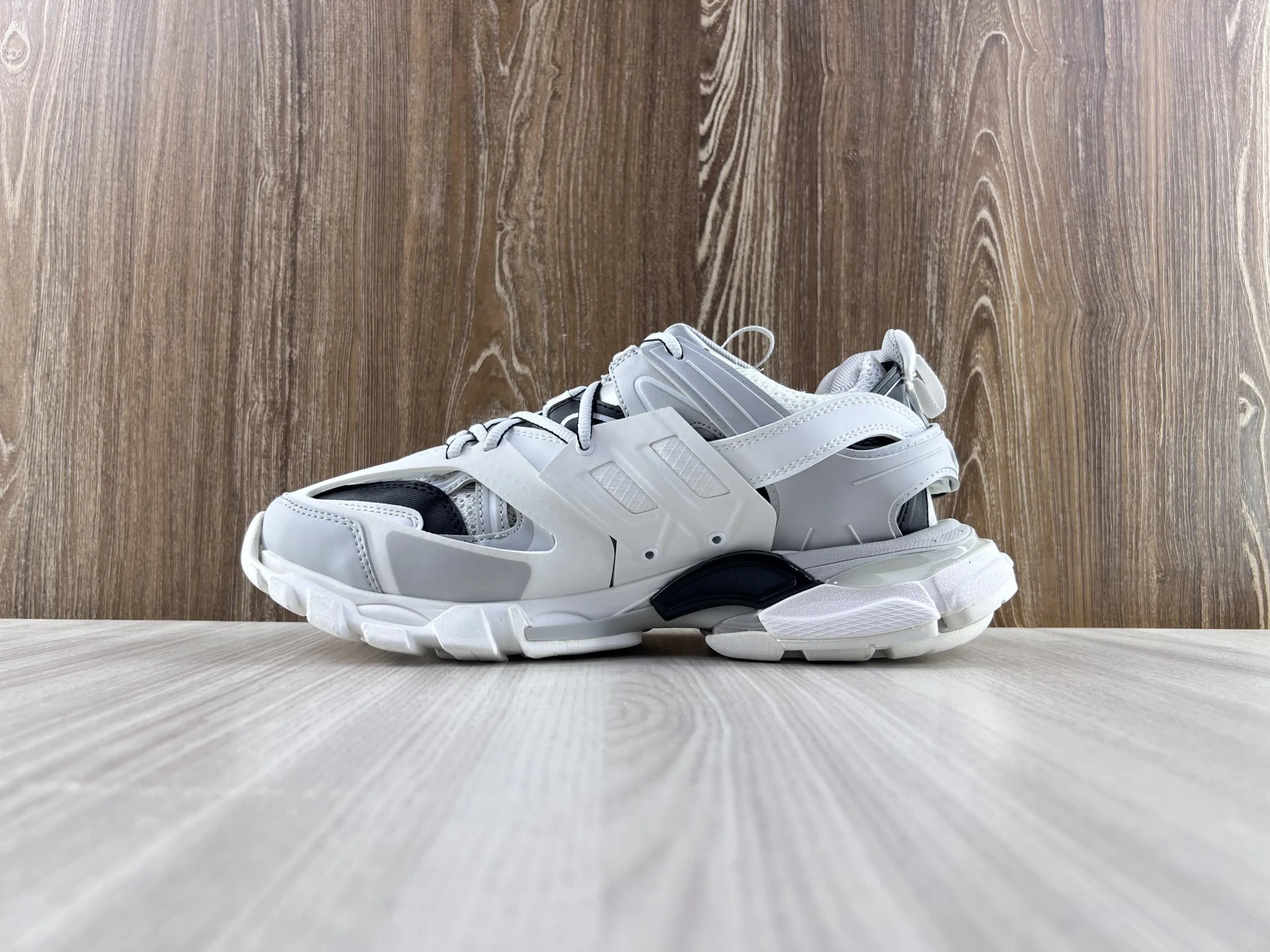 led trainers 103-13