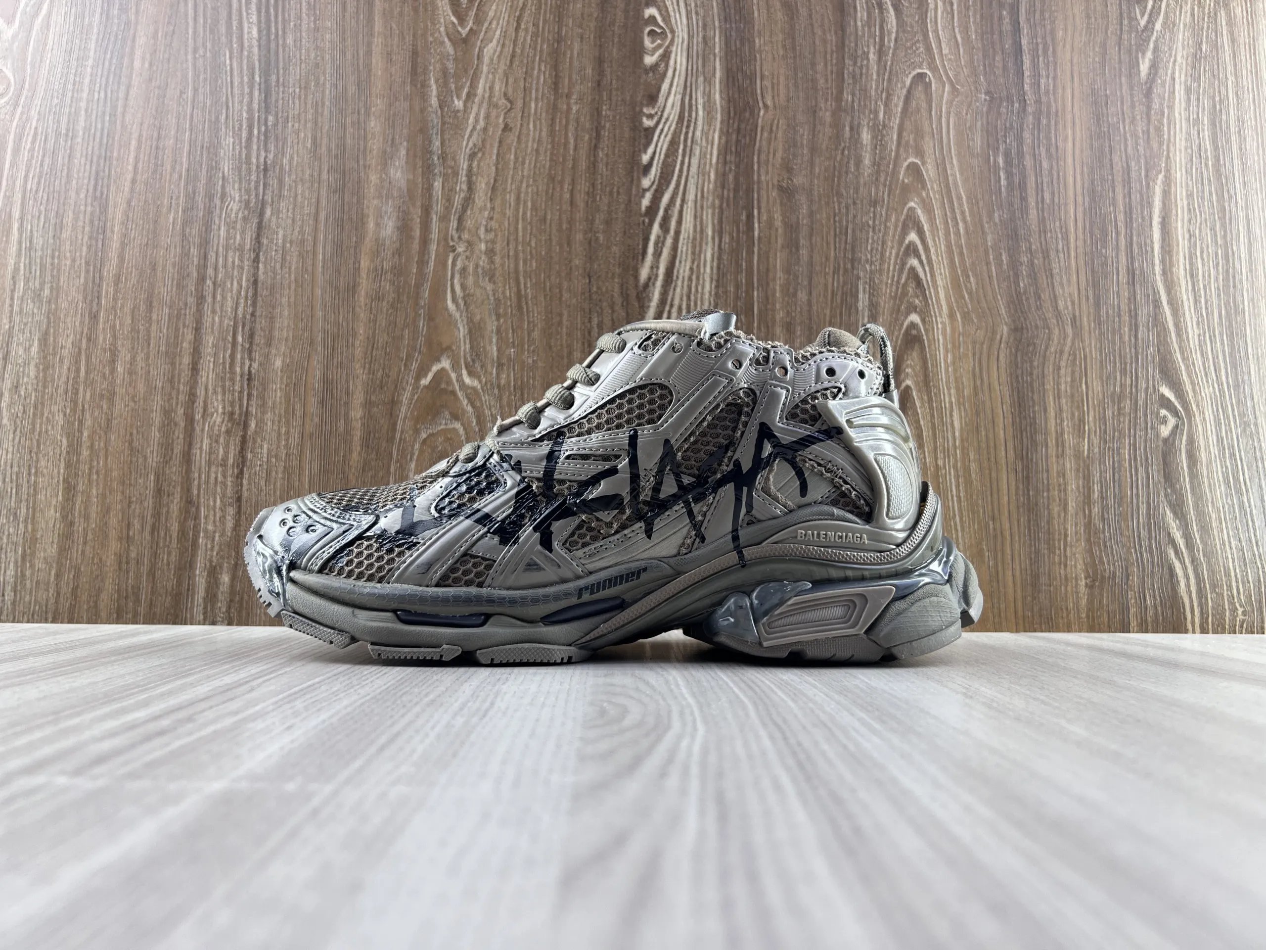 lenciaga RUNNER-005-42