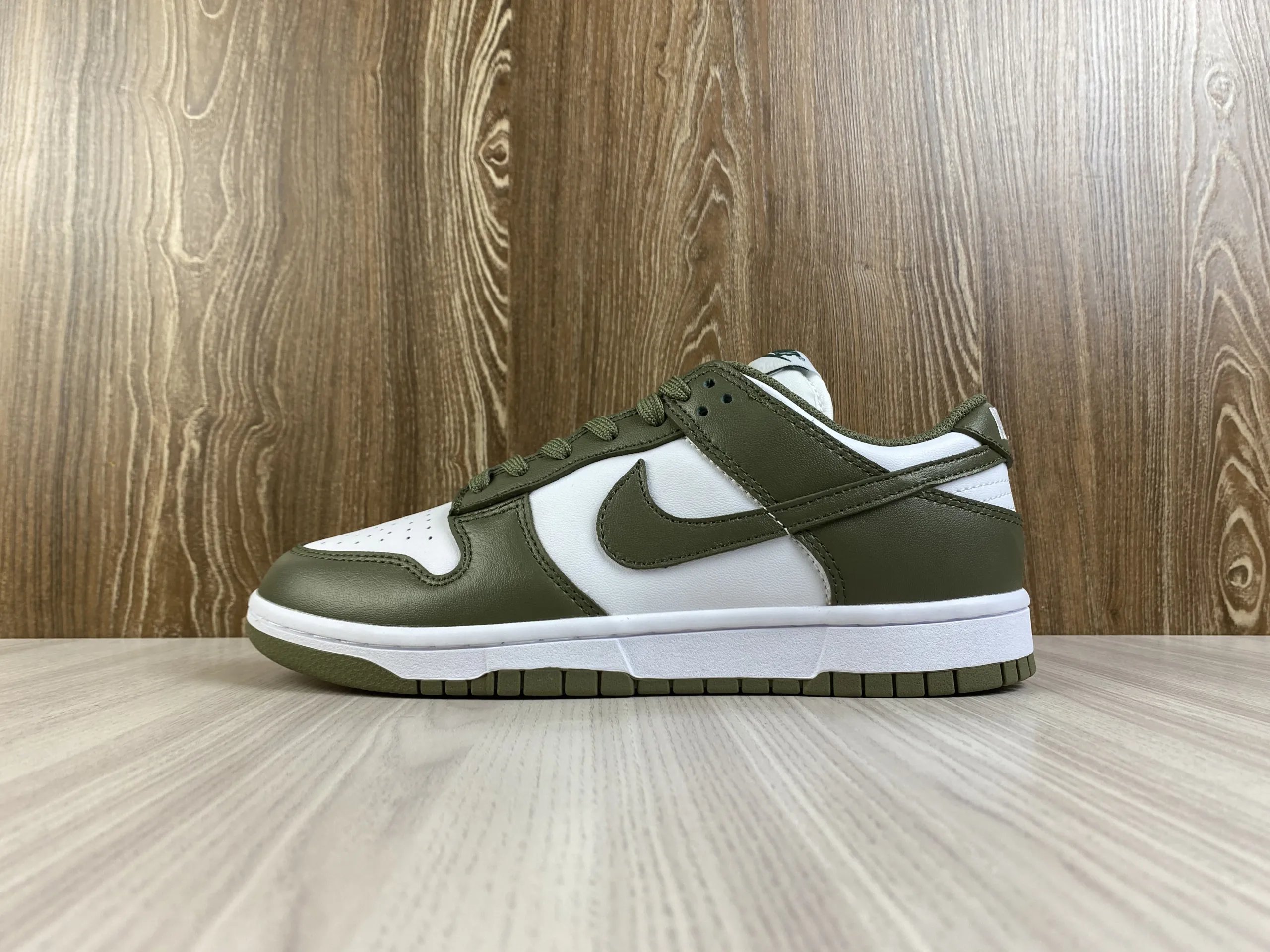 Nike Dunk Low Medium Olive DD1391-103