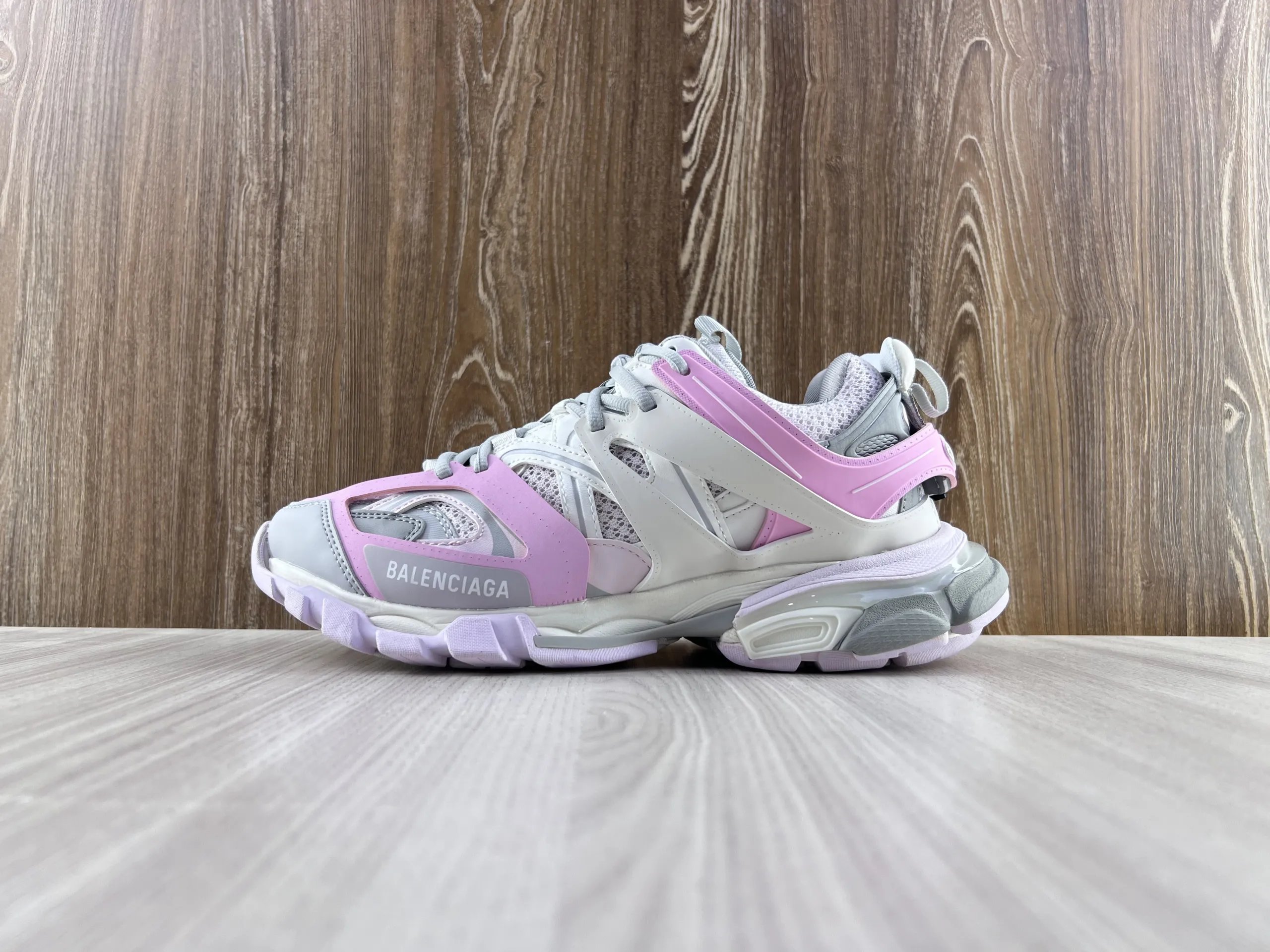 led trainers 103-3