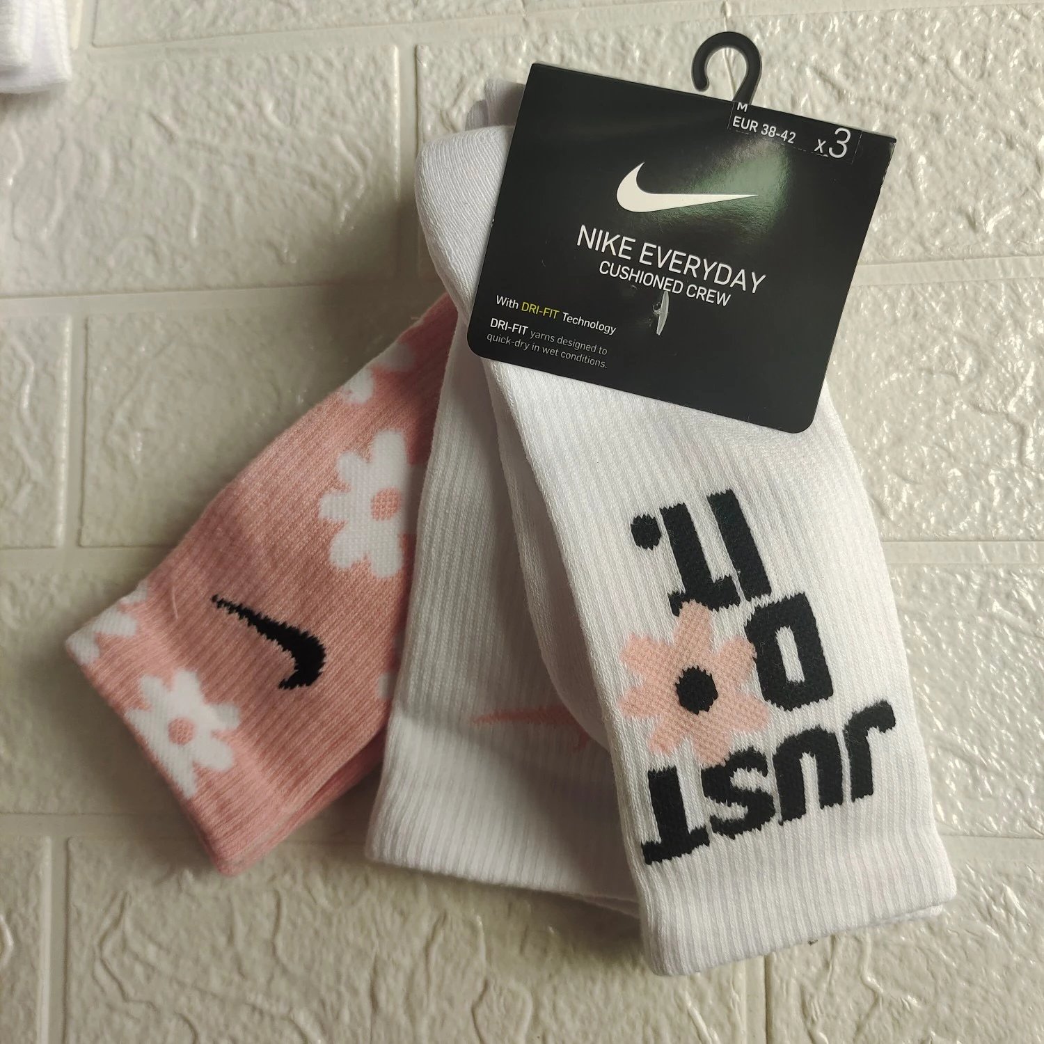 Towel Colored 1 Tall 3 Pairs