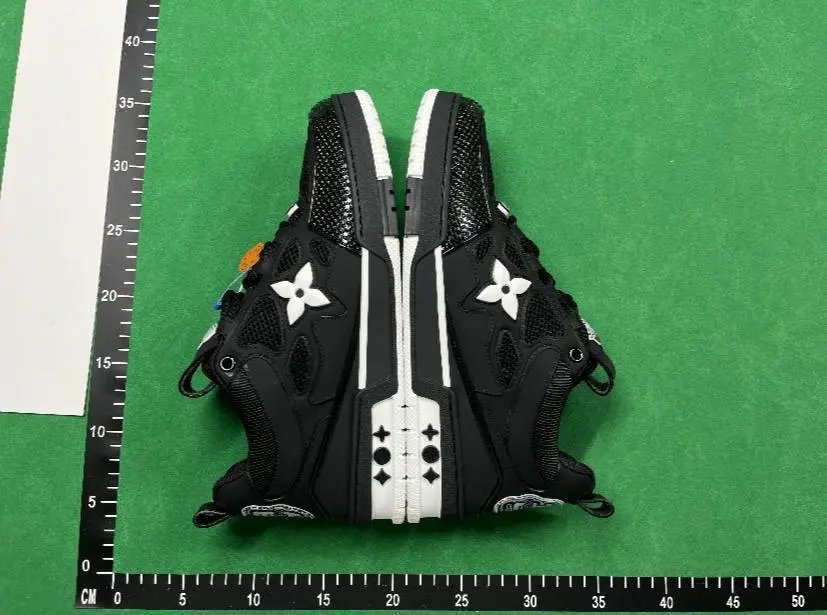 Louis Vuitton Low-top sneakers collection product photo 4