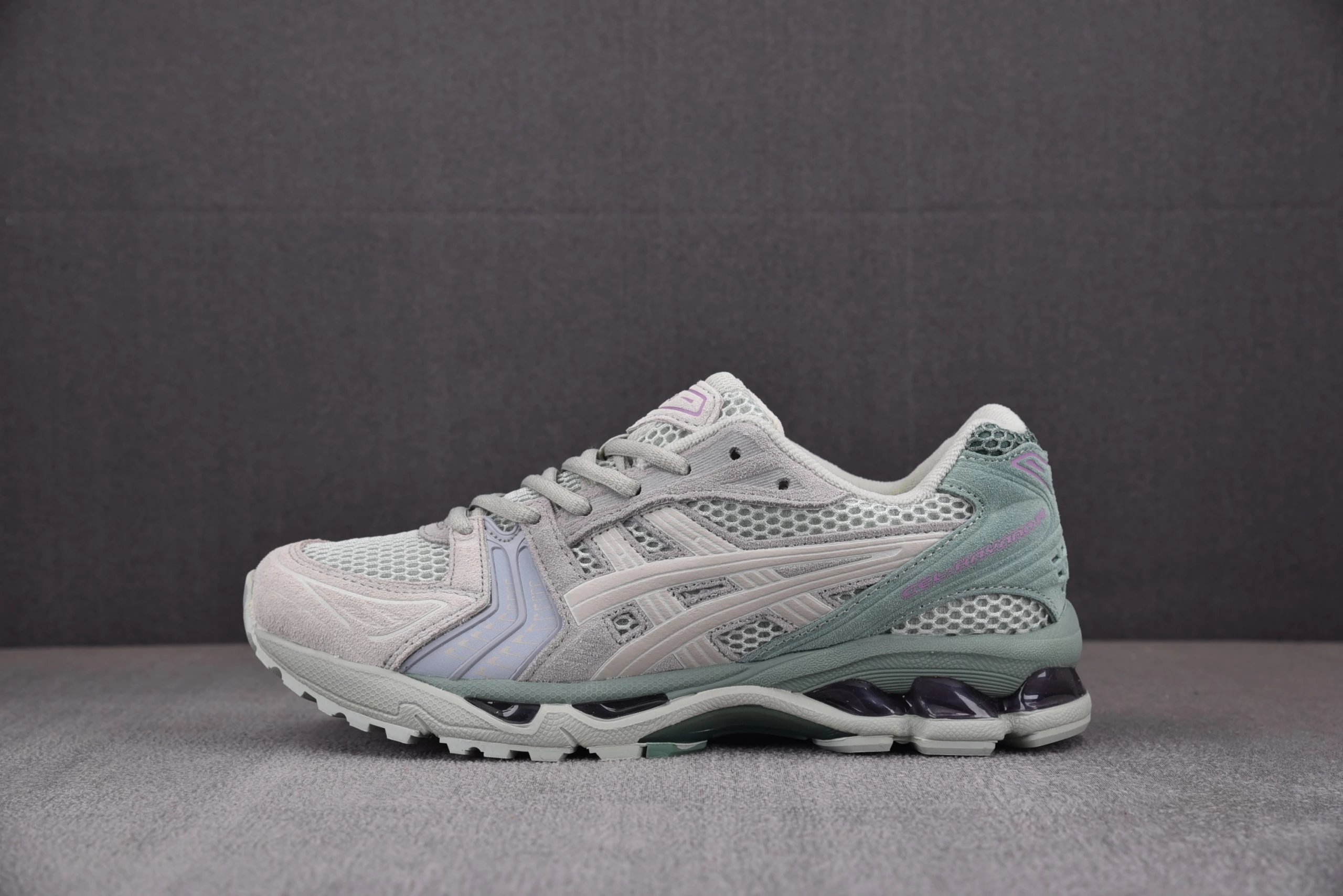 Grey White Green 1201A161-023
