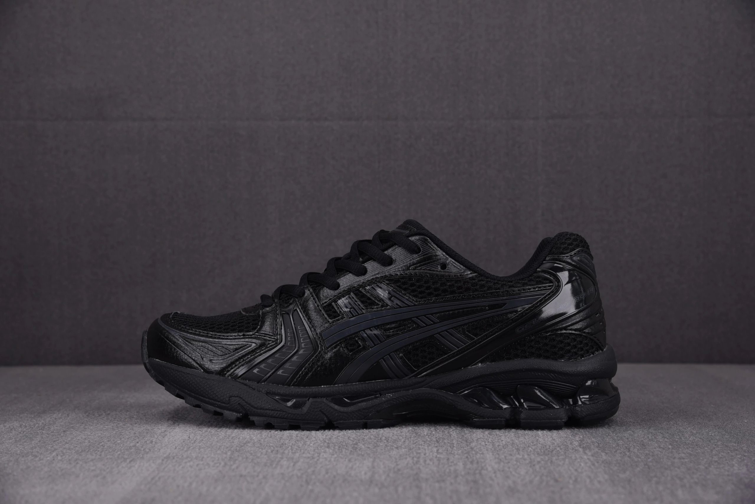 JJJJound Kayano 14 Black