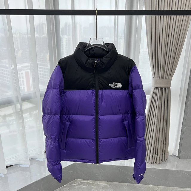 The North Face Puffer Jacket: seller detail photo 13