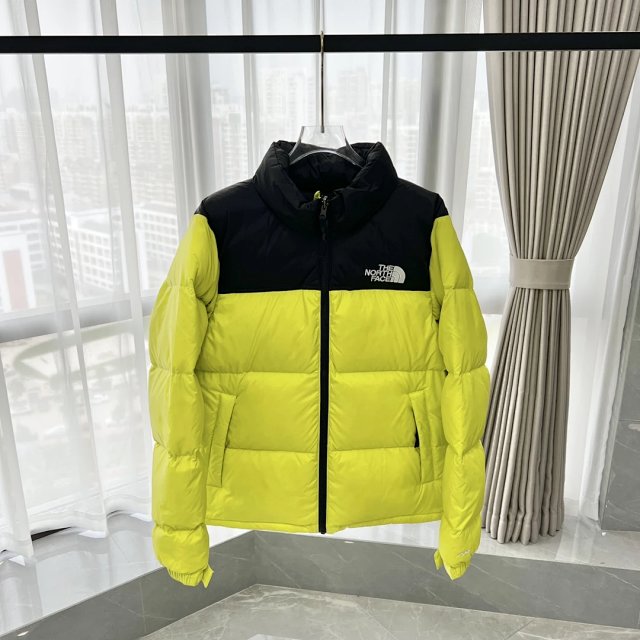 The North Face Puffer Jacket: seller detail photo 11