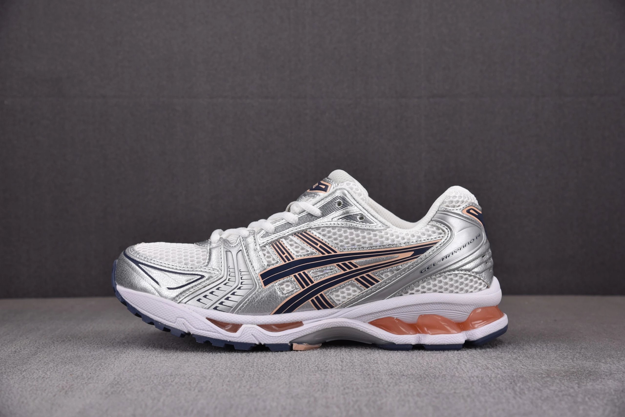 Silver White Orange 1202A056-103