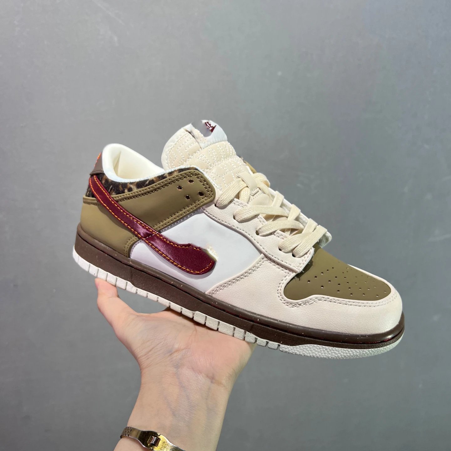 Casual Sports Shoes