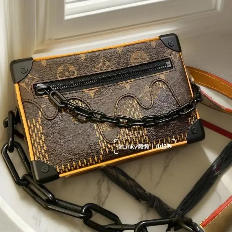 实拍男士相机包Nigo合作系列新款MINI SOFT TRUNK 手袋盒子包拼色单肩斜挎包